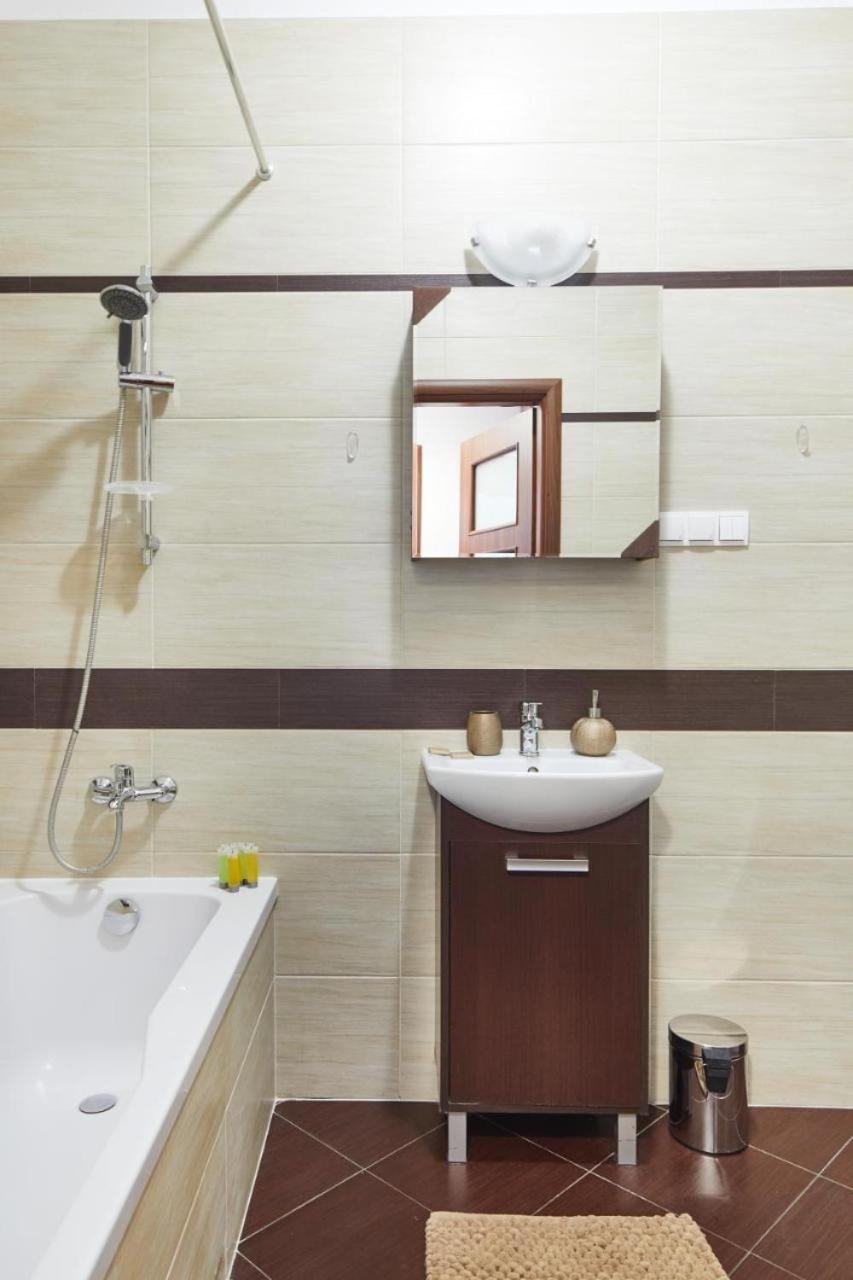 Modern Zoliborz Lux Near Center With Parking And Garden Apartamento Varsovia